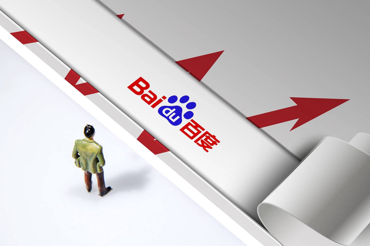 女子忍痛踩趾压板脚喷血